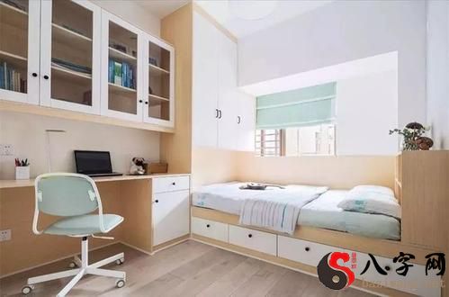 梦见桌子擦的很干净